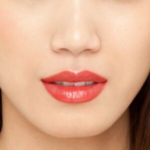 Lipstick REVLON Super Lustrous Lipstick Lip Rouge Lip Color CARNIVAL SPIRIT